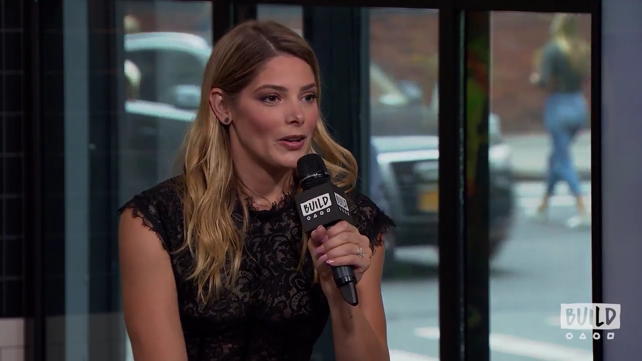 Ashley-Greene-dot-nl_2018AOLBuildSeries1449.jpg
