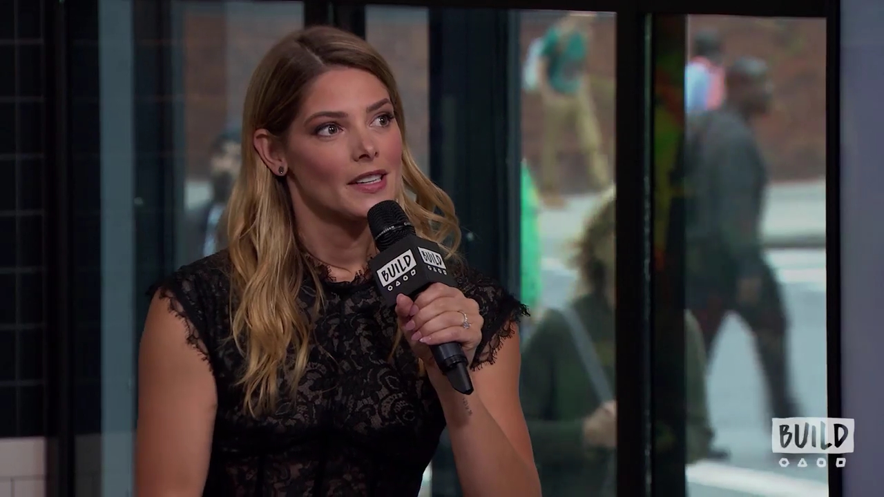 Ashley-Greene-dot-nl_2018AOLBuildSeries1470.jpg