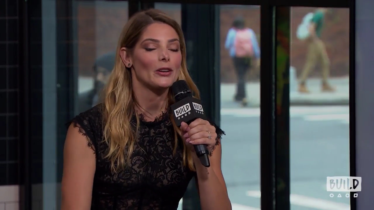Ashley-Greene-dot-nl_2018AOLBuildSeries1472.jpg