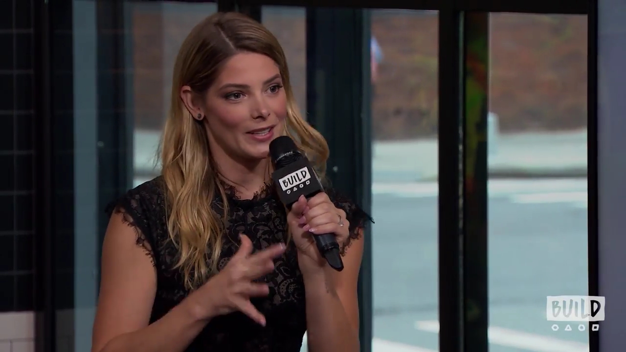 Ashley-Greene-dot-nl_2018AOLBuildSeries1474.jpg
