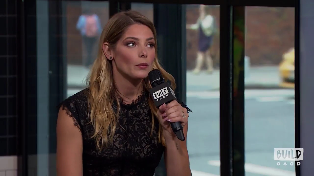 Ashley-Greene-dot-nl_2018AOLBuildSeries1480.jpg