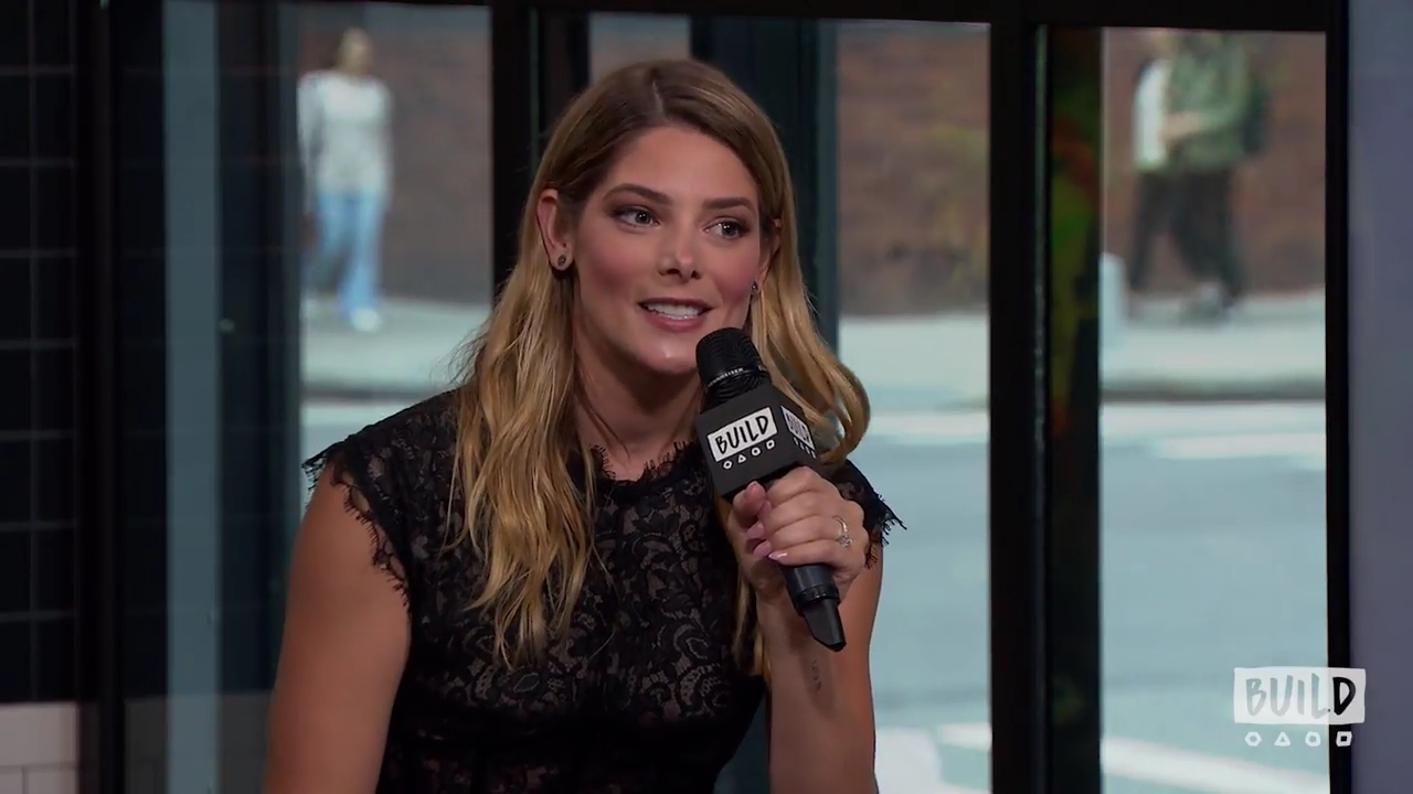 Ashley-Greene-dot-nl_2018AOLBuildSeries1490.jpg