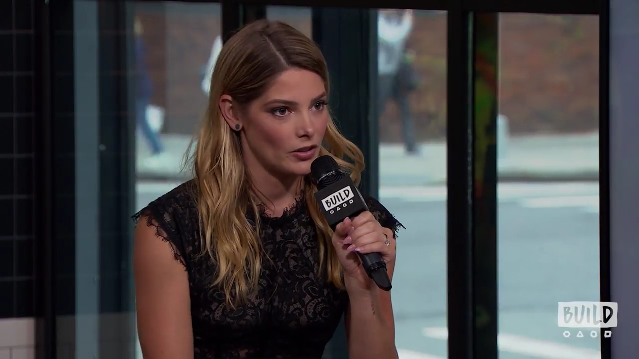 Ashley-Greene-dot-nl_2018AOLBuildSeries1498.jpg