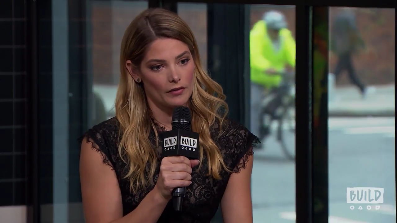 Ashley-Greene-dot-nl_2018AOLBuildSeries1550.jpg