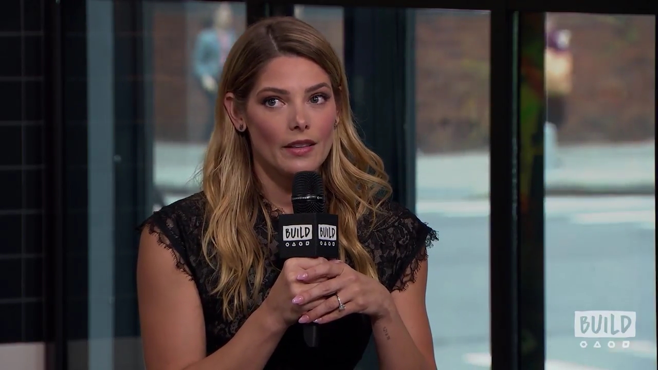 Ashley-Greene-dot-nl_2018AOLBuildSeries1562.jpg