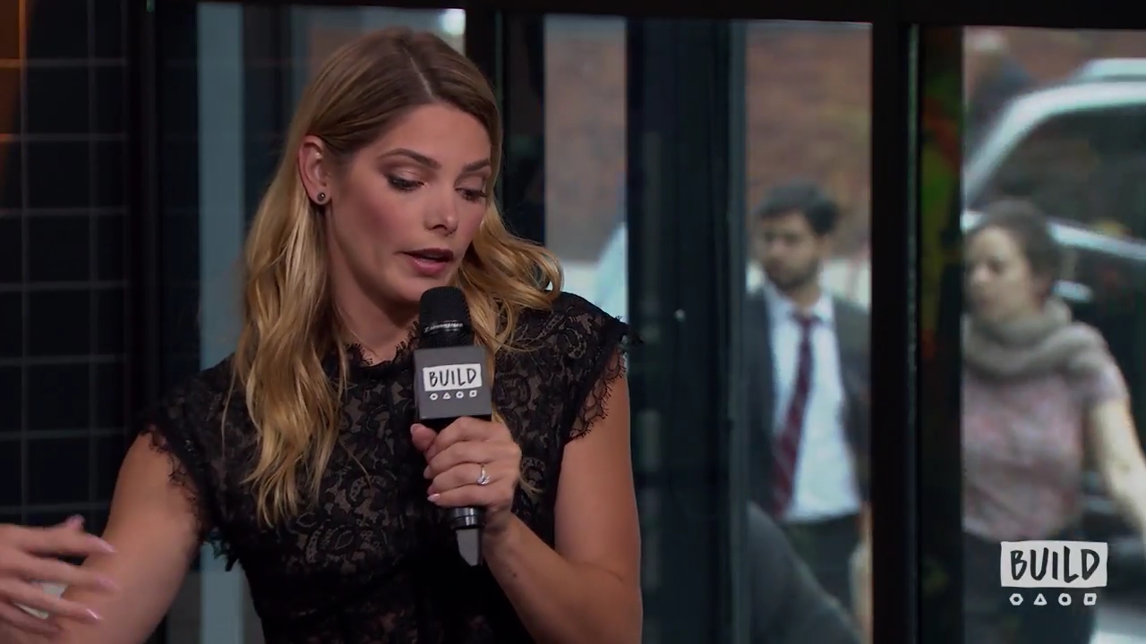 Ashley-Greene-dot-nl_2018AOLBuildSeries1630.jpg