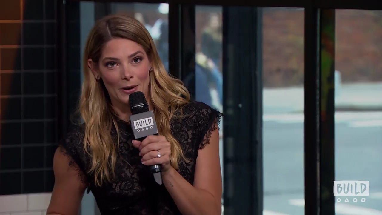 Ashley-Greene-dot-nl_2018AOLBuildSeries1634.jpg
