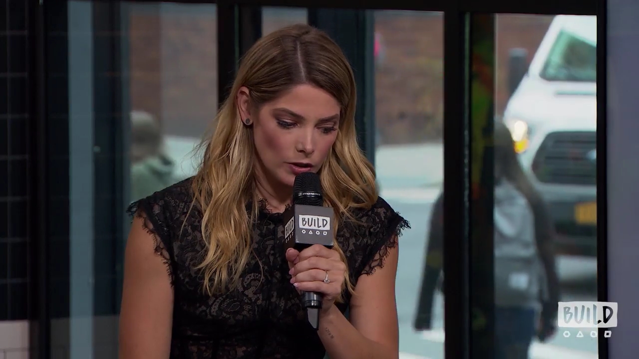 Ashley-Greene-dot-nl_2018AOLBuildSeries1665.jpg