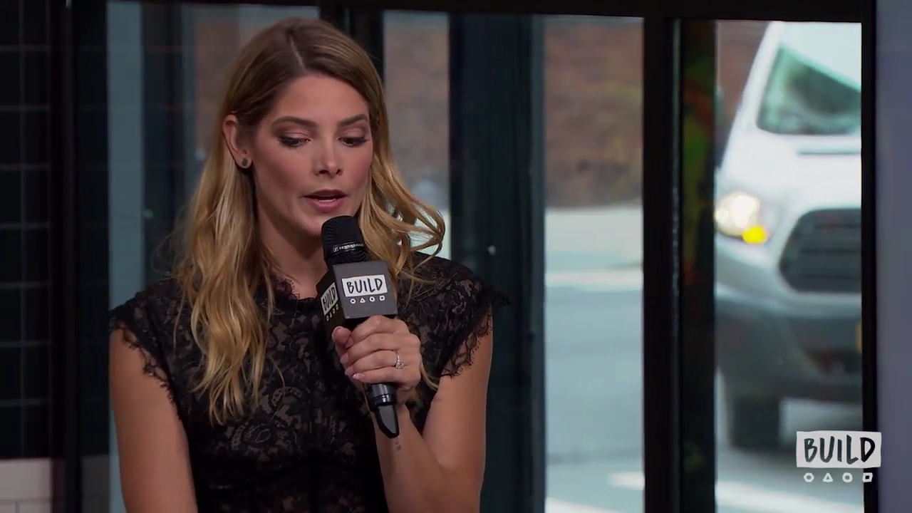 Ashley-Greene-dot-nl_2018AOLBuildSeries1673.jpg