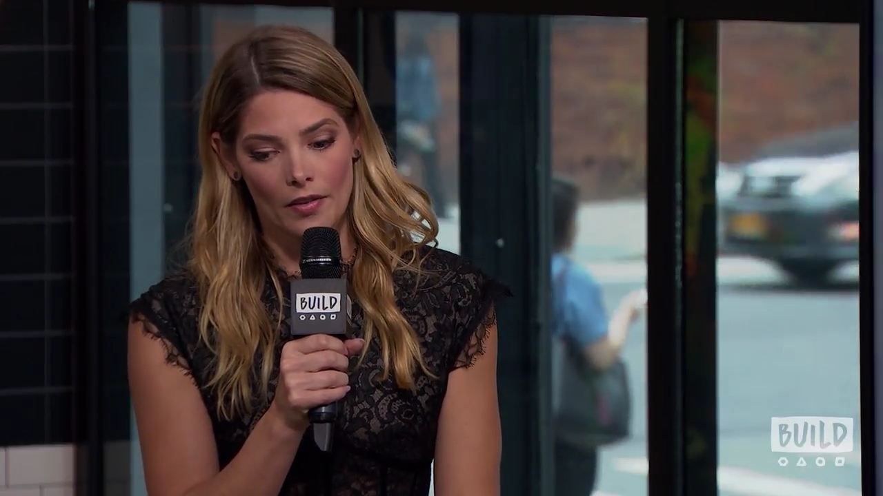 Ashley-Greene-dot-nl_2018AOLBuildSeries1685.jpg