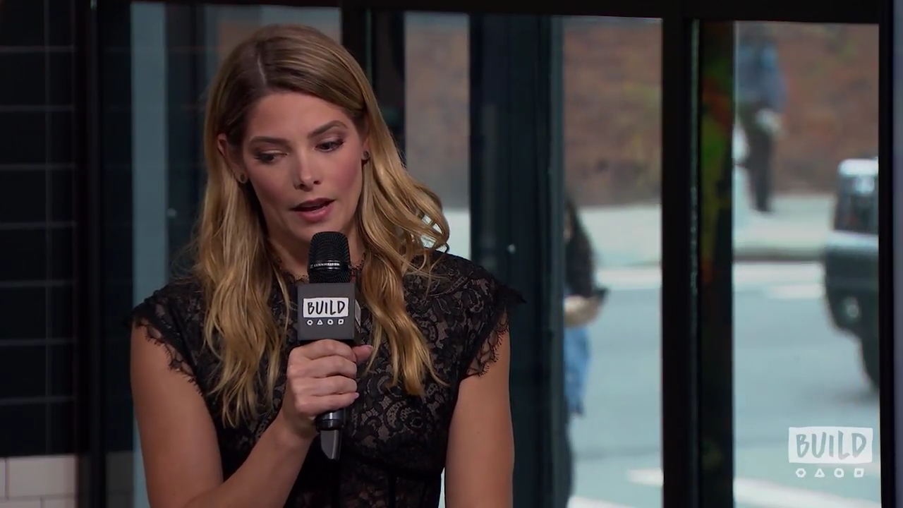 Ashley-Greene-dot-nl_2018AOLBuildSeries1687.jpg