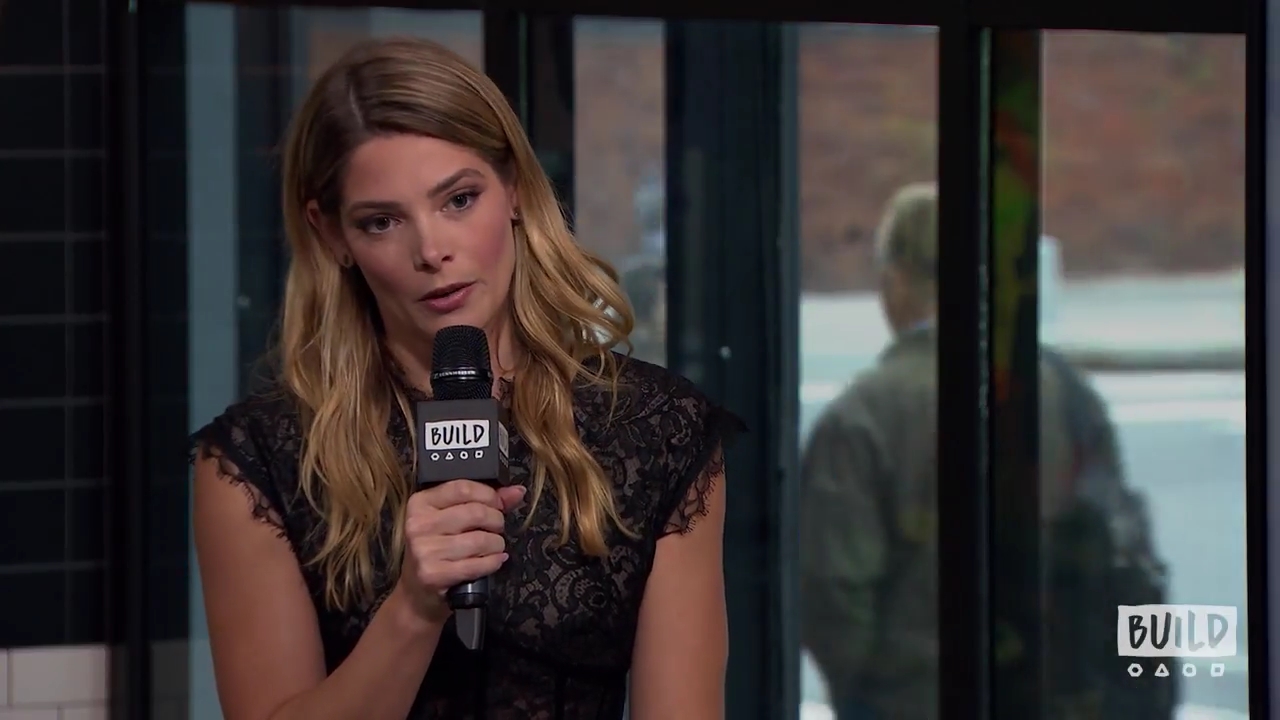 Ashley-Greene-dot-nl_2018AOLBuildSeries1690.jpg
