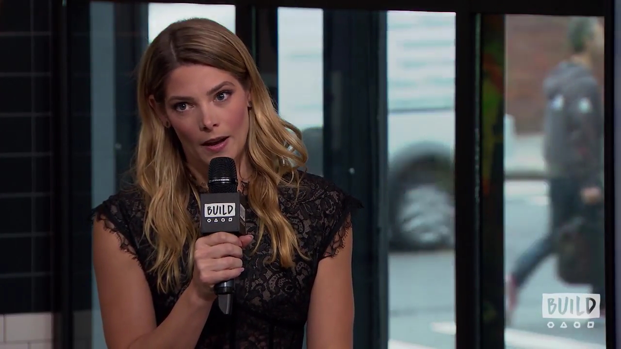 Ashley-Greene-dot-nl_2018AOLBuildSeries1691.jpg