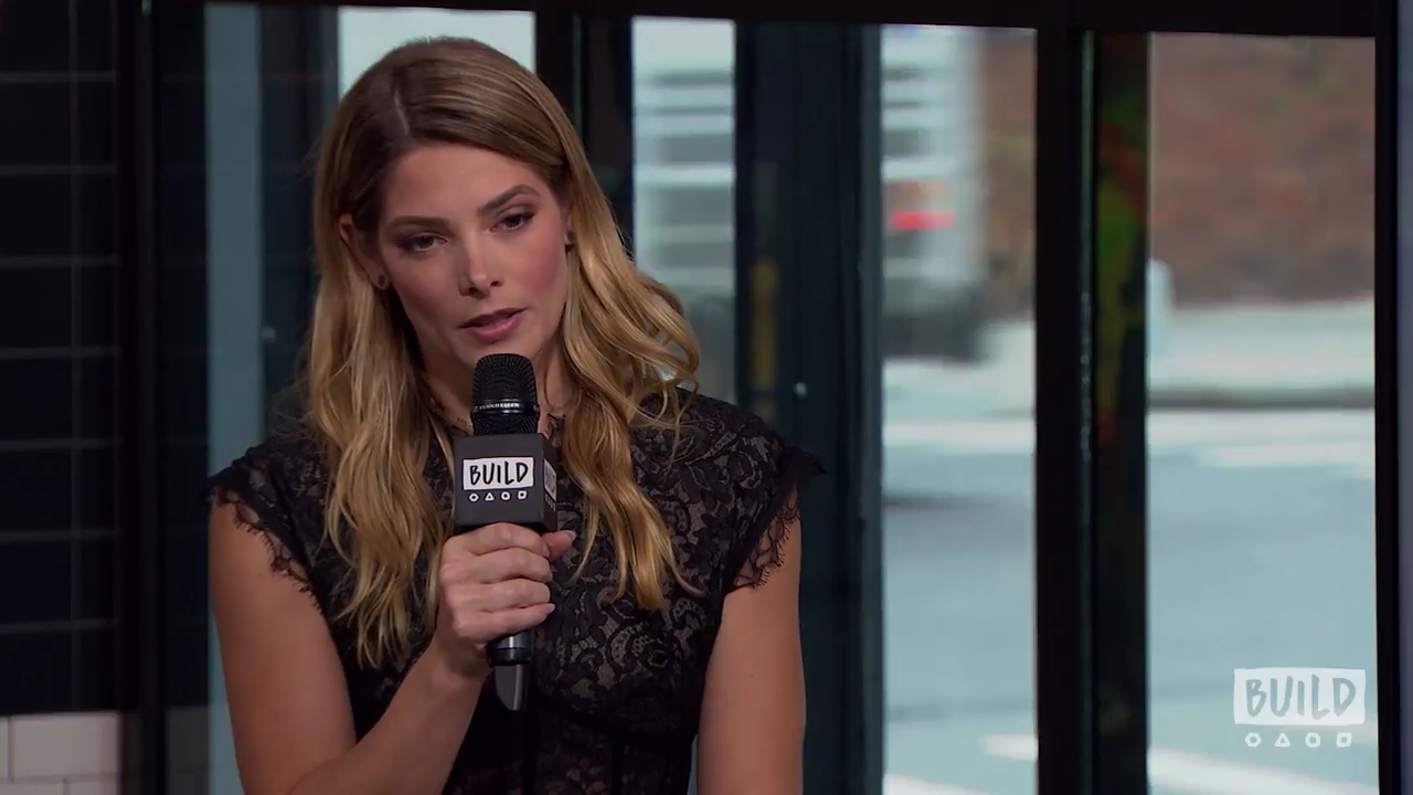 Ashley-Greene-dot-nl_2018AOLBuildSeries1693.jpg