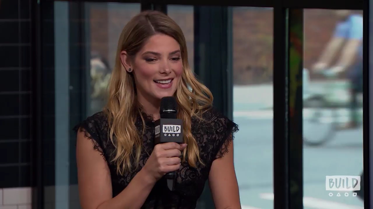 Ashley-Greene-dot-nl_2018AOLBuildSeries1698.jpg