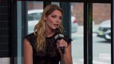 Ashley-Greene-dot-nl_2018AOLBuildSeries0184.jpg