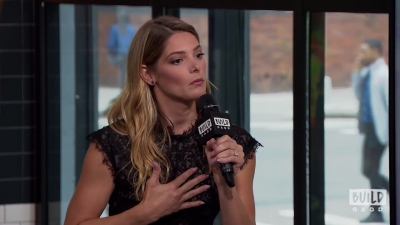 Ashley-Greene-dot-nl_2018AOLBuildSeries0201.jpg