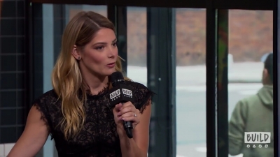 Ashley-Greene-dot-nl_2018AOLBuildSeries0206.jpg