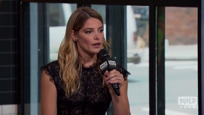 Ashley-Greene-dot-nl_2018AOLBuildSeries0226.jpg