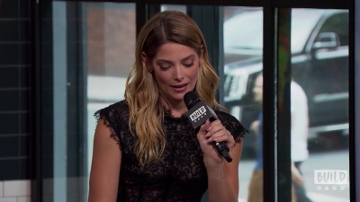 Ashley-Greene-dot-nl_2018AOLBuildSeries0238.jpg