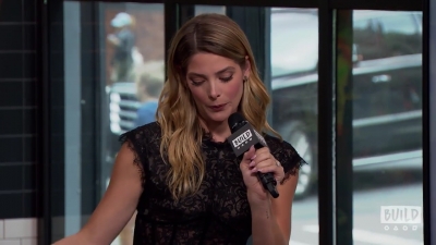 Ashley-Greene-dot-nl_2018AOLBuildSeries0239.jpg