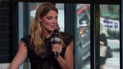 Ashley-Greene-dot-nl_2018AOLBuildSeries0248.jpg