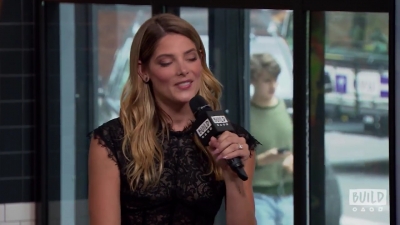 Ashley-Greene-dot-nl_2018AOLBuildSeries0250.jpg