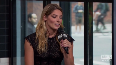 Ashley-Greene-dot-nl_2018AOLBuildSeries0257.jpg