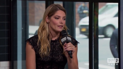 Ashley-Greene-dot-nl_2018AOLBuildSeries0258.jpg