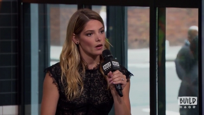 Ashley-Greene-dot-nl_2018AOLBuildSeries0284.jpg