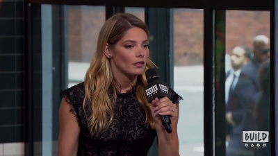 Ashley-Greene-dot-nl_2018AOLBuildSeries0288.jpg