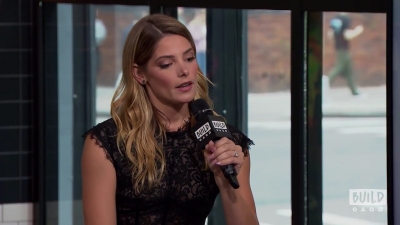 Ashley-Greene-dot-nl_2018AOLBuildSeries0340.jpg