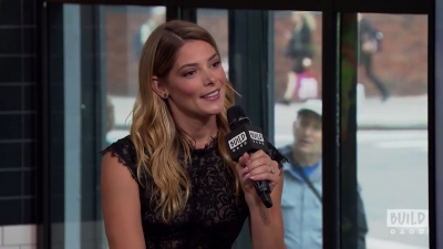 Ashley-Greene-dot-nl_2018AOLBuildSeries0393.jpg