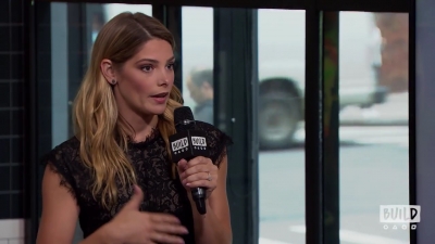 Ashley-Greene-dot-nl_2018AOLBuildSeries0512.jpg