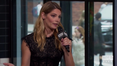 Ashley-Greene-dot-nl_2018AOLBuildSeries0588.jpg