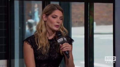 Ashley-Greene-dot-nl_2018AOLBuildSeries0639.jpg