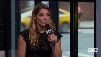 Ashley-Greene-dot-nl_2018AOLBuildSeries1080.jpg