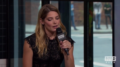 Ashley-Greene-dot-nl_2018AOLBuildSeries1146.jpg