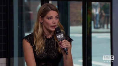 Ashley-Greene-dot-nl_2018AOLBuildSeries1165.jpg