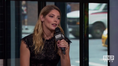 Ashley-Greene-dot-nl_2018AOLBuildSeries1306.jpg