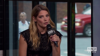 Ashley-Greene-dot-nl_2018AOLBuildSeries1313.jpg