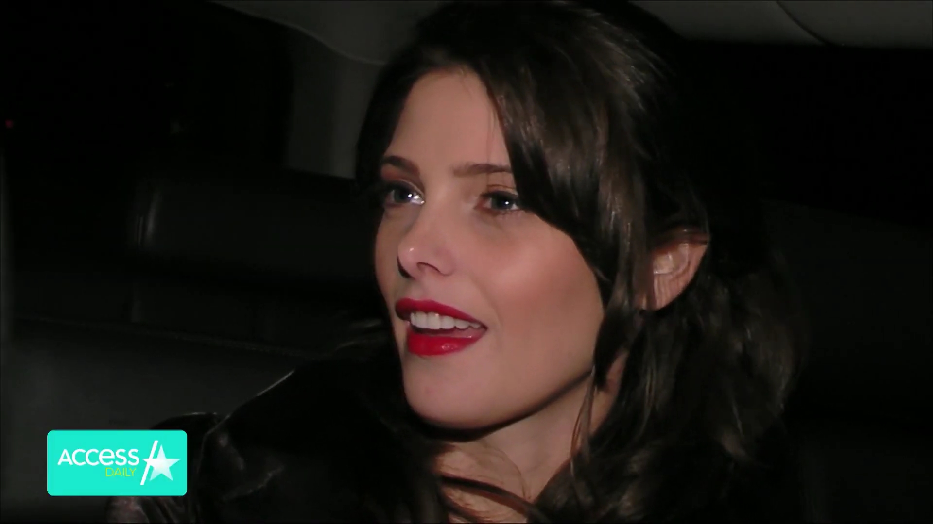 Ashley-Greene-dot-nl_2019AccesHollwood2-0005.jpg