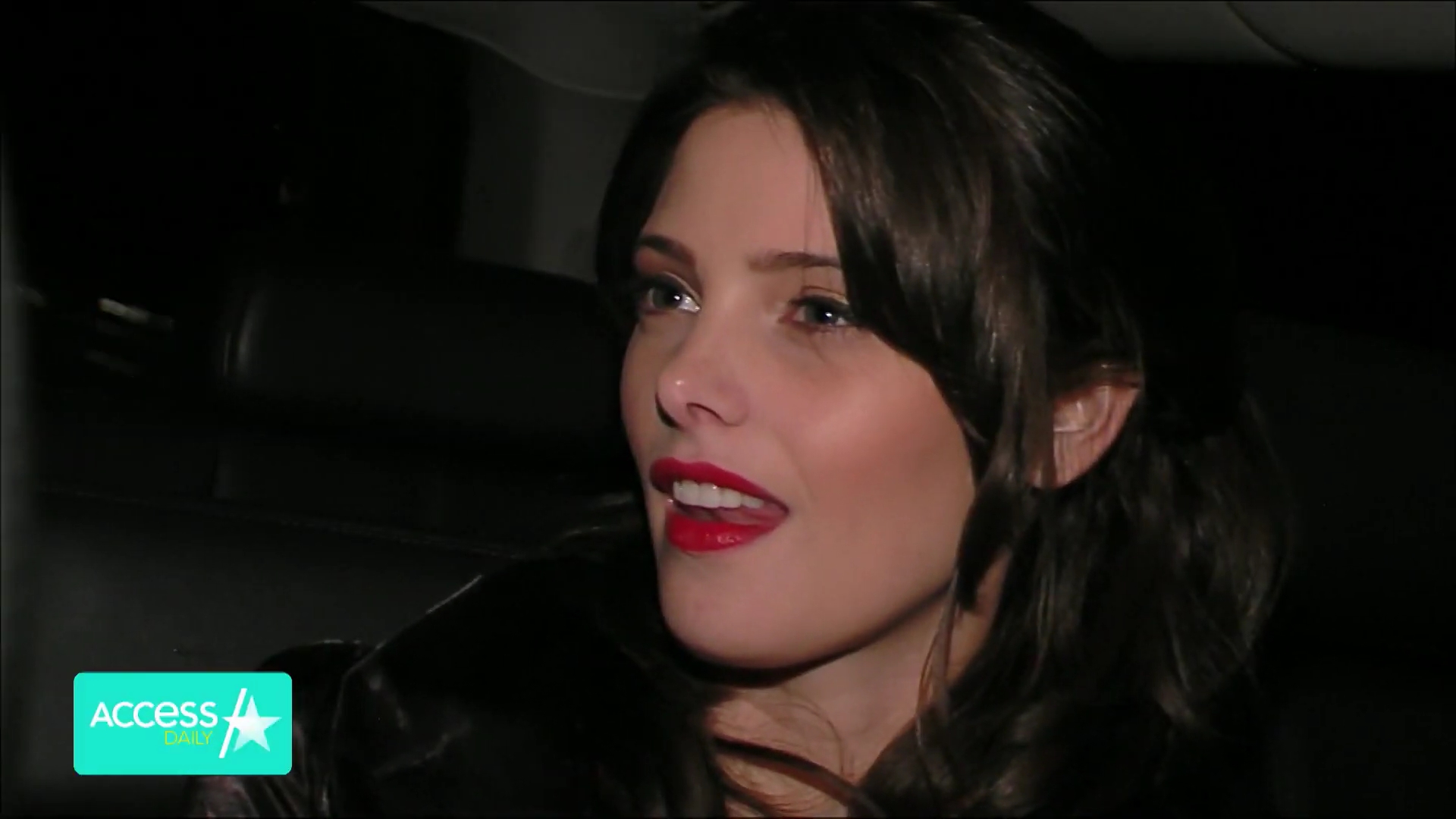 Ashley-Greene-dot-nl_2019AccesHollwood2-0006.jpg