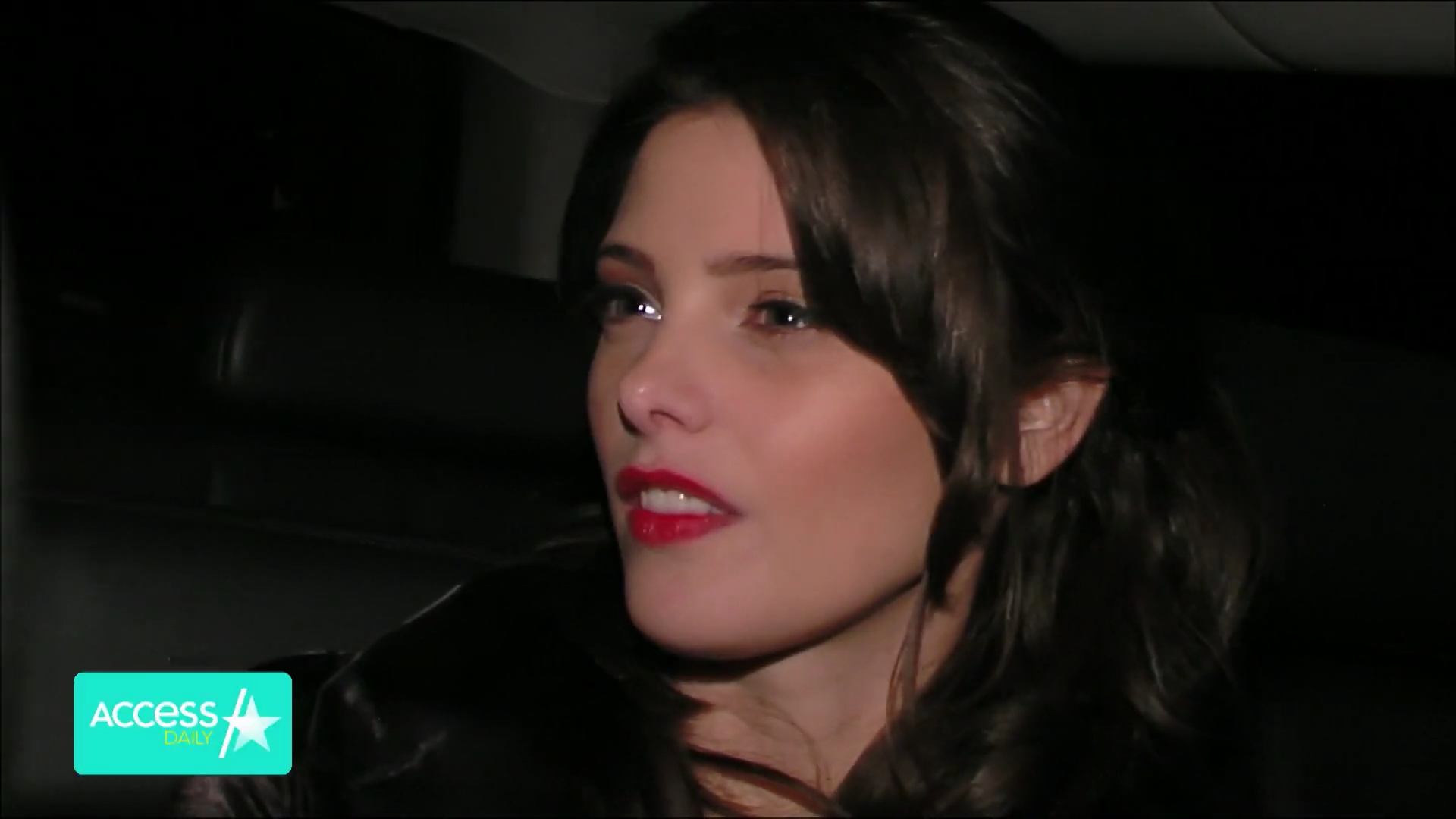 Ashley-Greene-dot-nl_2019AccesHollwood2-0008.jpg