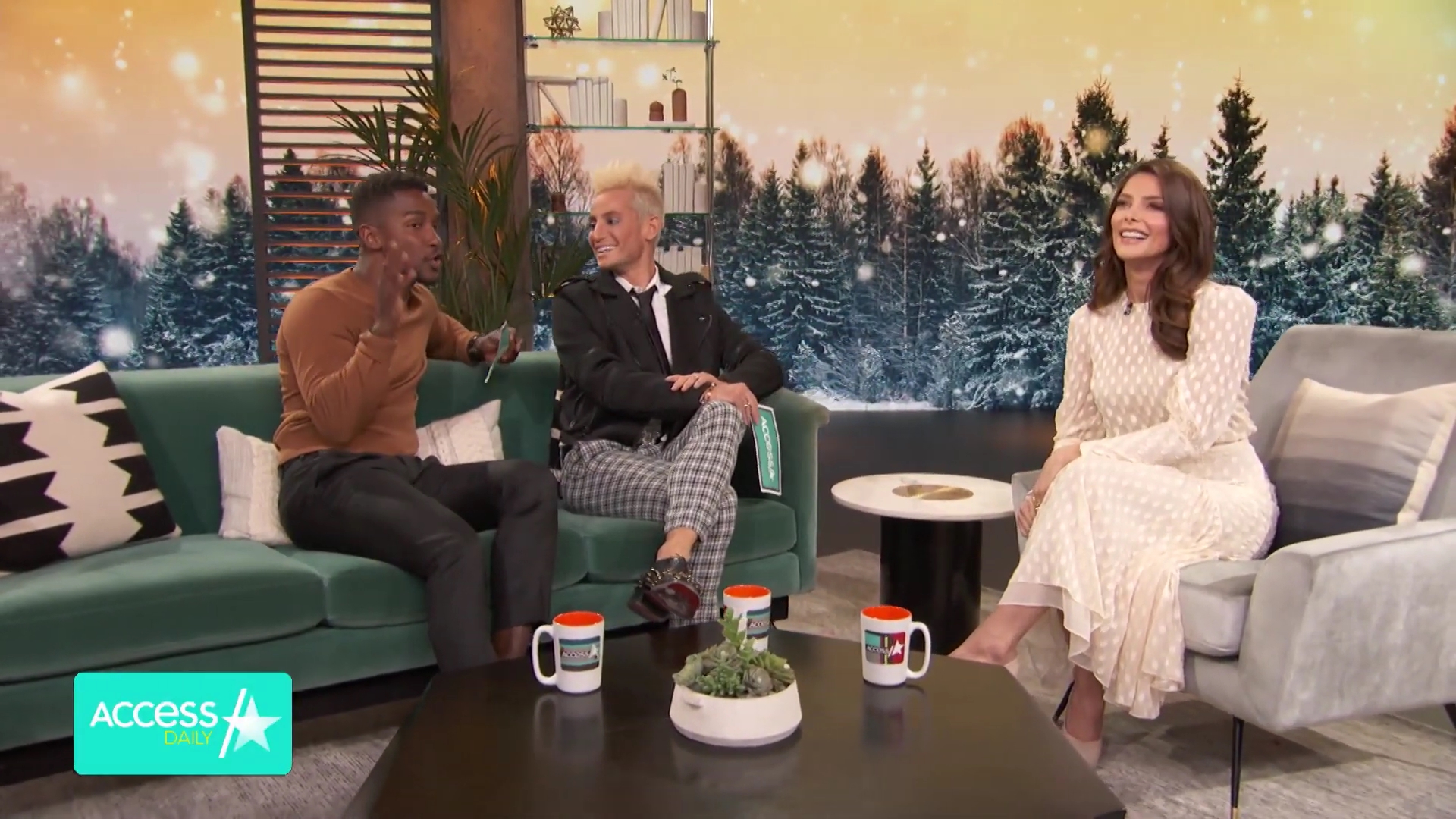Ashley-Greene-dot-nl_2019AccesHollwood2-0046.jpg