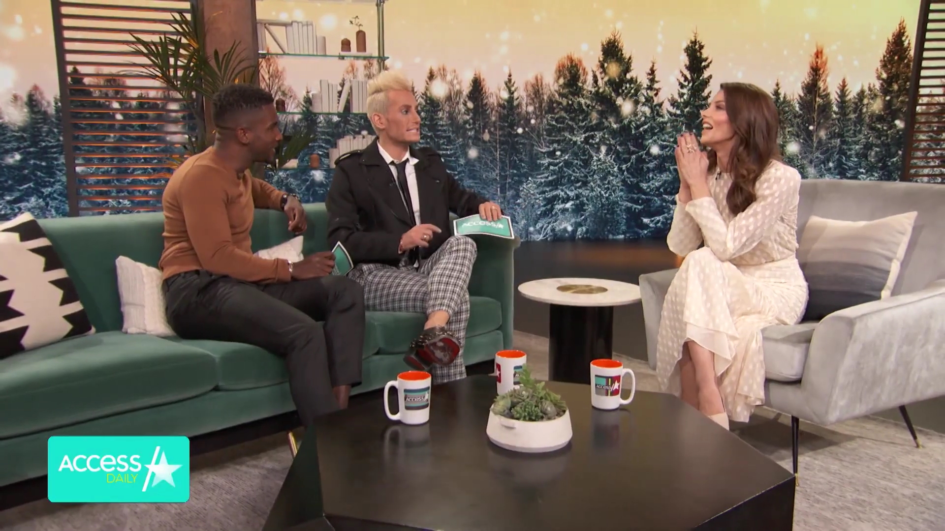 Ashley-Greene-dot-nl_2019AccesHollwood2-0127.jpg