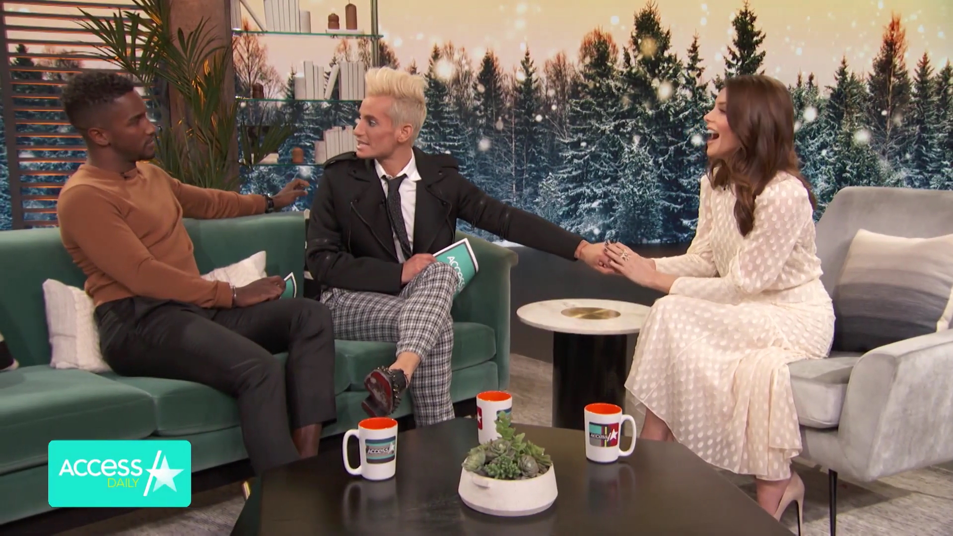 Ashley-Greene-dot-nl_2019AccesHollwood2-0416.jpg