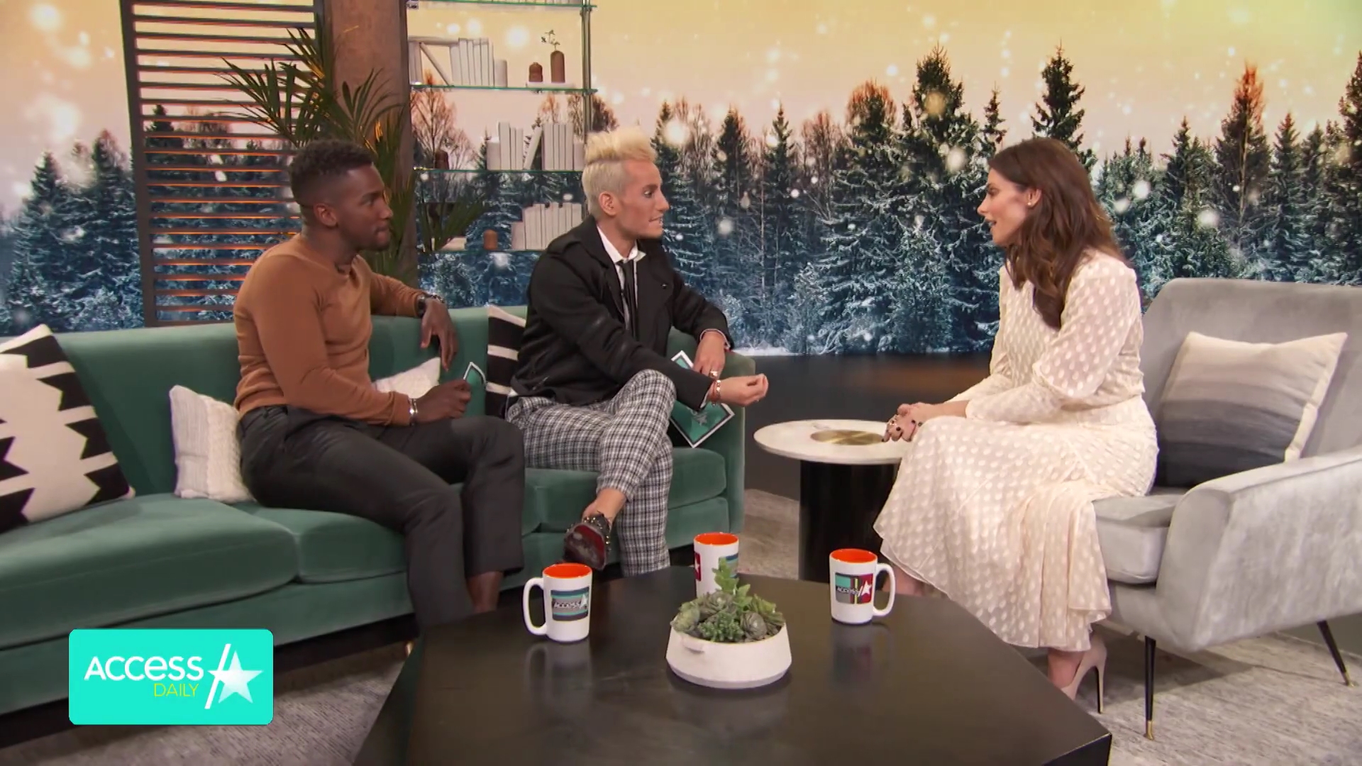 Ashley-Greene-dot-nl_2019AccesHollwood2-0512.jpg