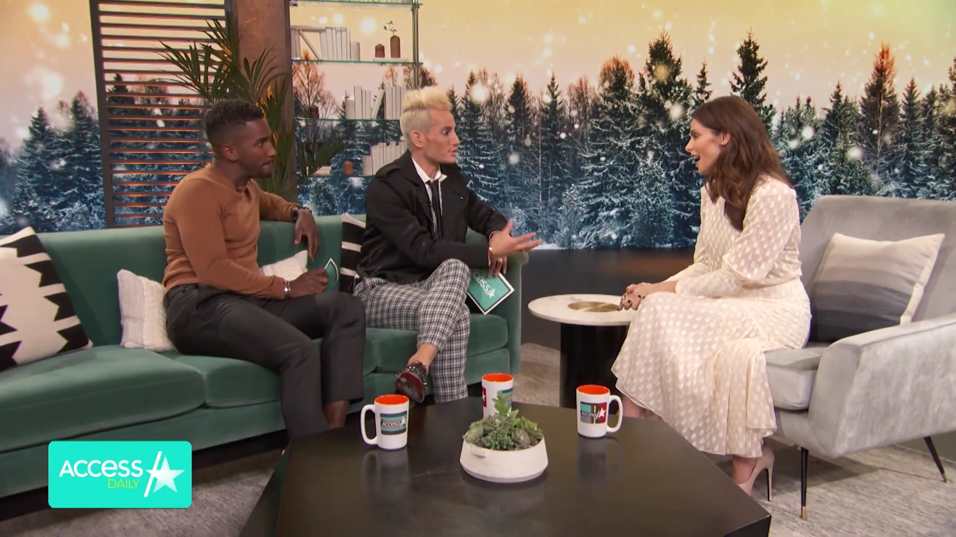 Ashley-Greene-dot-nl_2019AccesHollwood2-0513.jpg