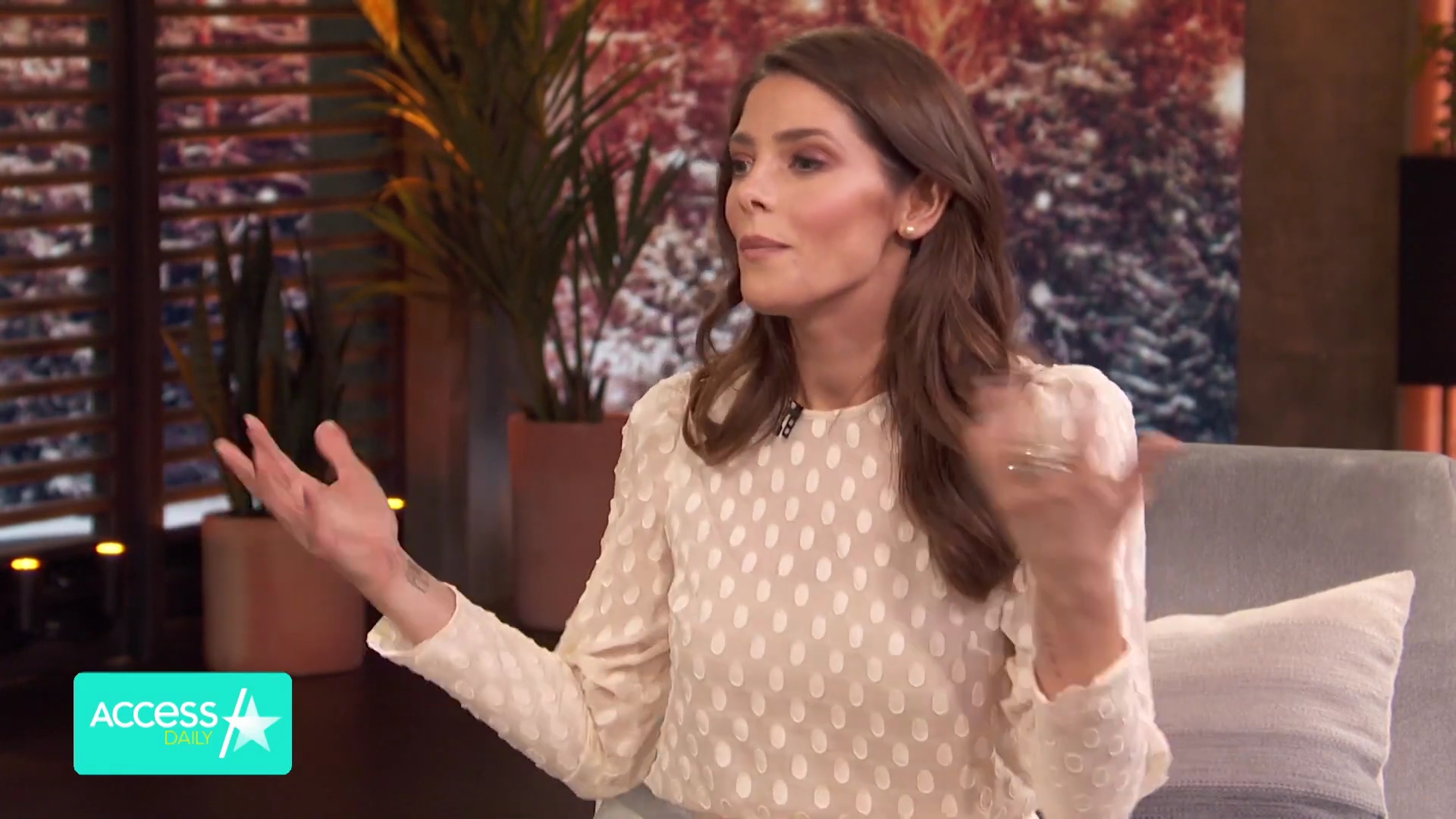 Ashley-Greene-dot-nl_2019AccesHollwood2-0546.jpg